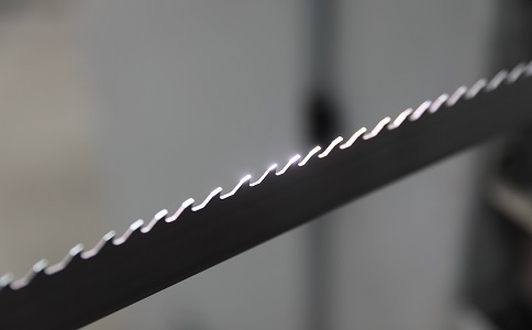 阿里双金属带锯条产生切削噪音的原因具体有哪些？